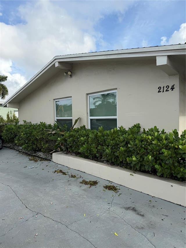 2124 NW 7th Court 2, Fort Lauderdale, FL 33311