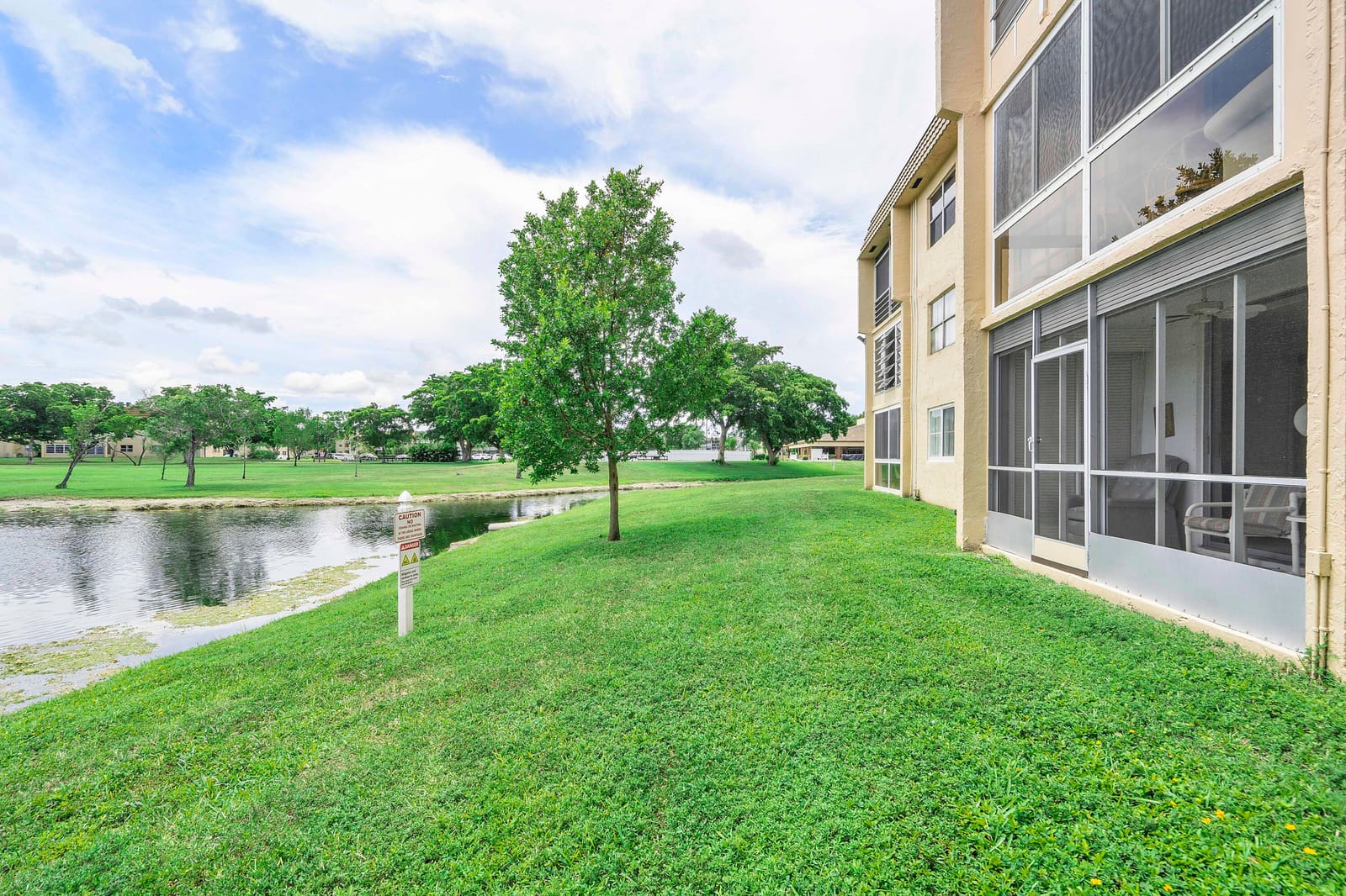 9221 Sunrise Lakes Boulevard 109, Sunrise, FL 33322 photo 15