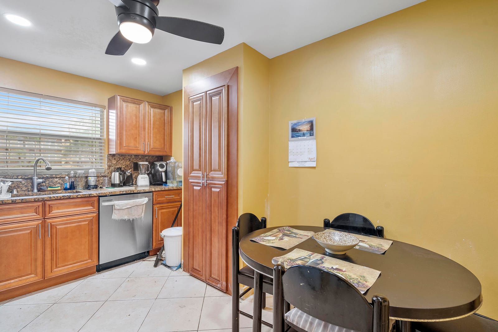 9221 Sunrise Lakes Boulevard 109 — photo 4