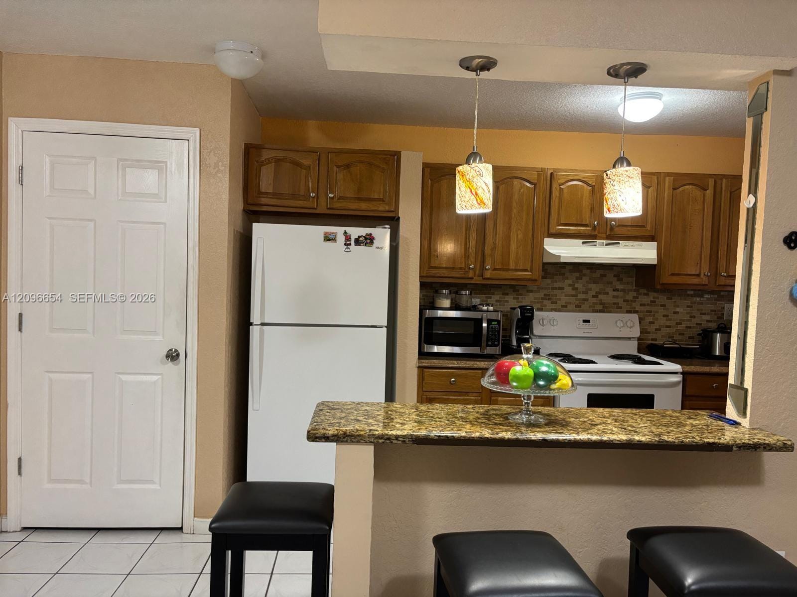 1855 W 60th Street 321 — photo 4