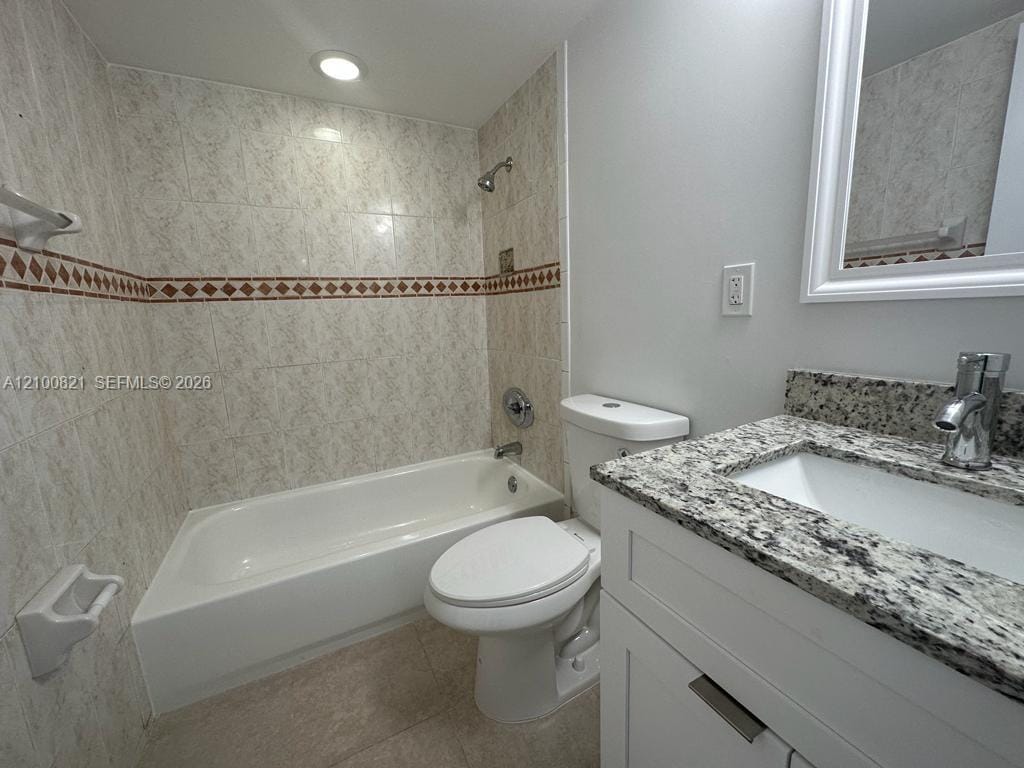 980 NE 170th Street 212, North Miami Beach, FL 33162 photo 6