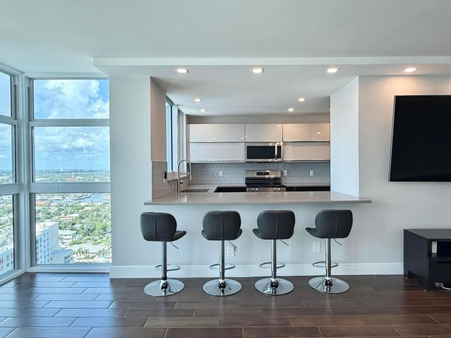 1360 S OCEAN Boulevard 2504, Pompano Beach, FL 33062