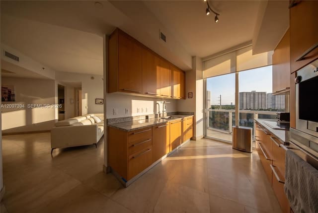 15901 Collins Avenue 405, Sunny Isles Beach, FL 33160