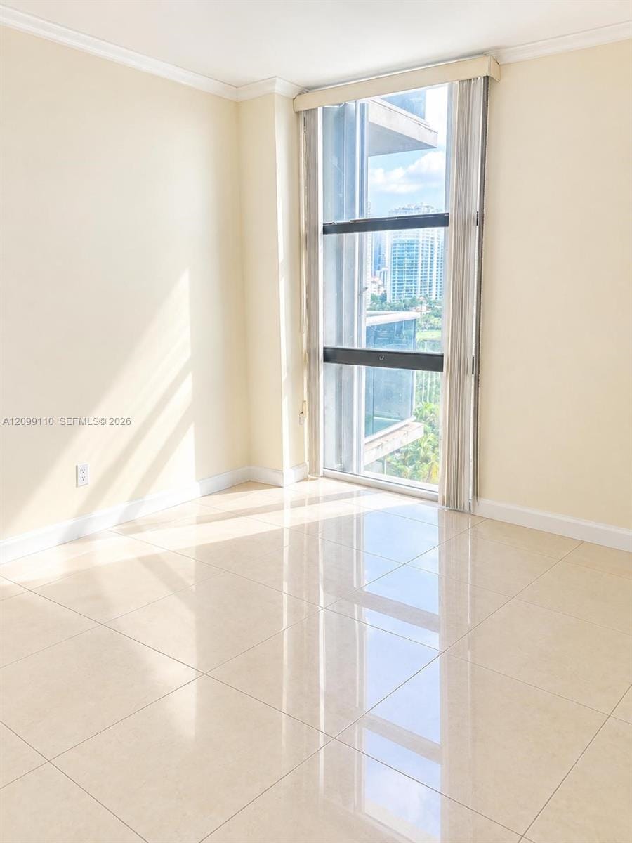 3675 N Country Club Drive 1504, Aventura, FL 33180 photo 4