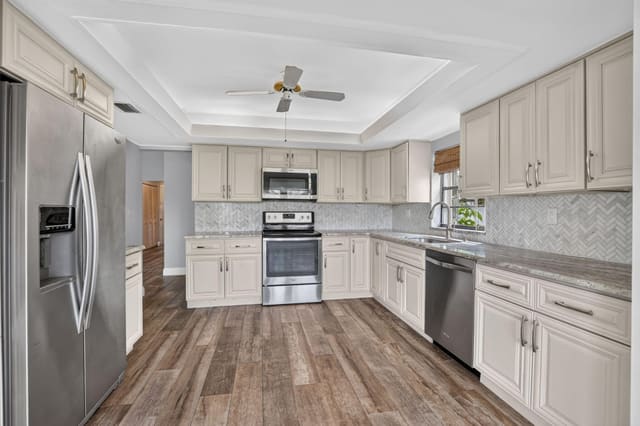 568 SW 28th Avenue, Delray Beach, FL 33445