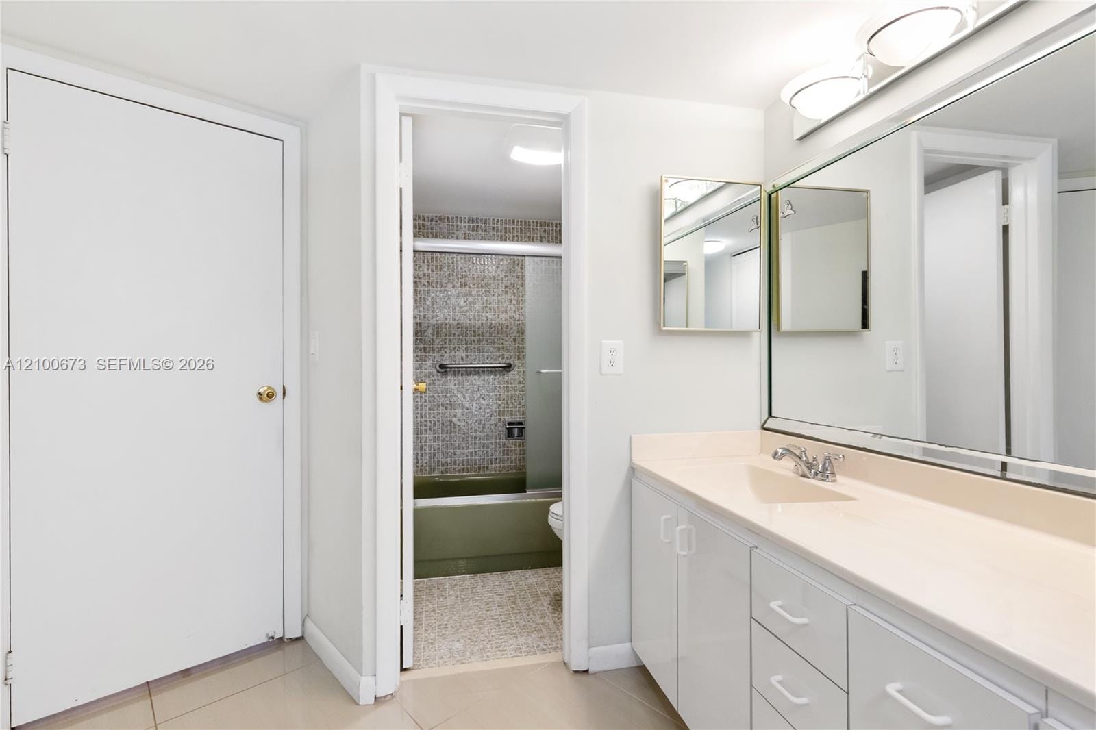 20400 W Country Club Drive 605 — photo 12