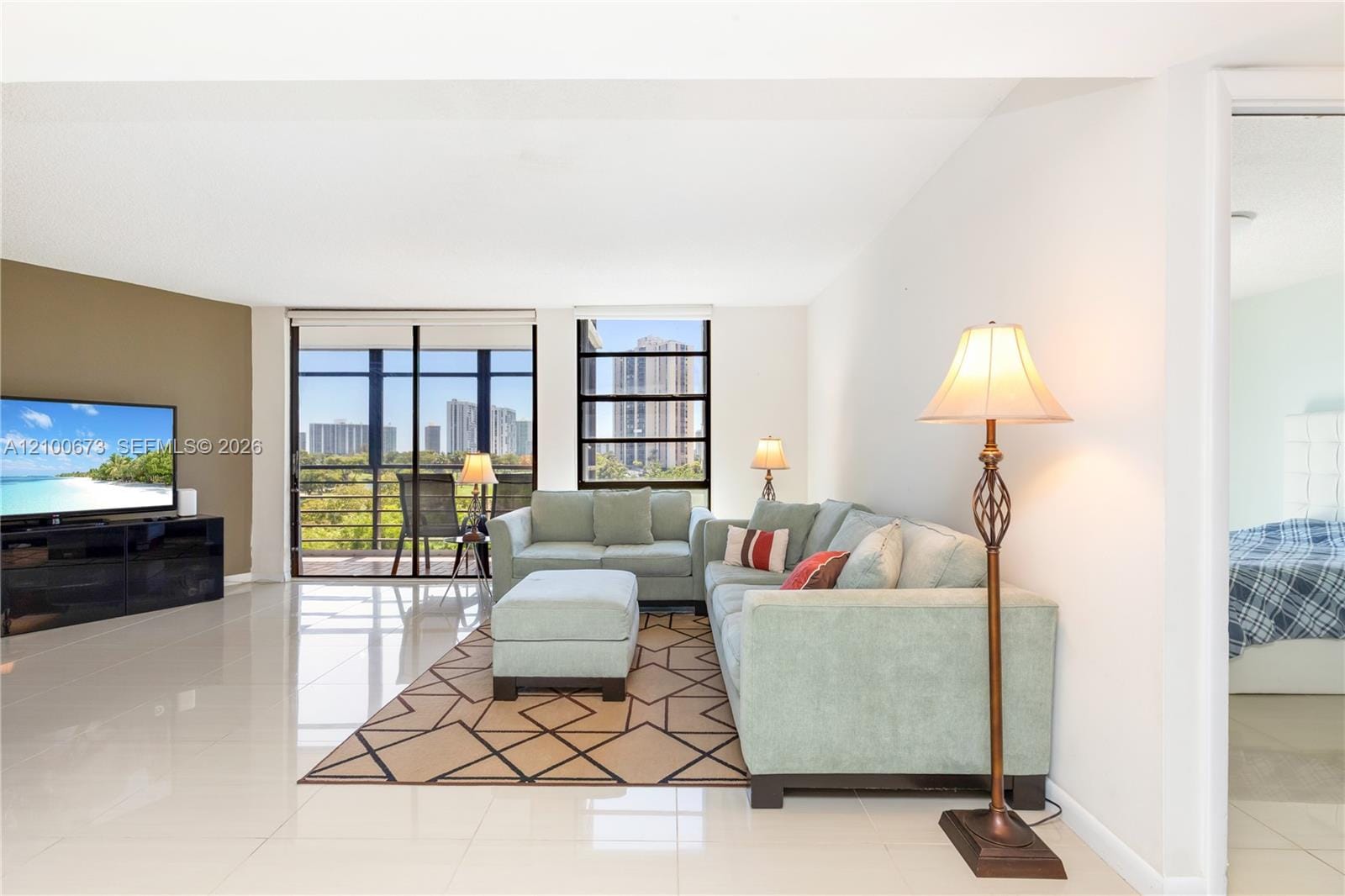 20400 W Country Club Drive 605, Aventura, FL 33180 photo 23