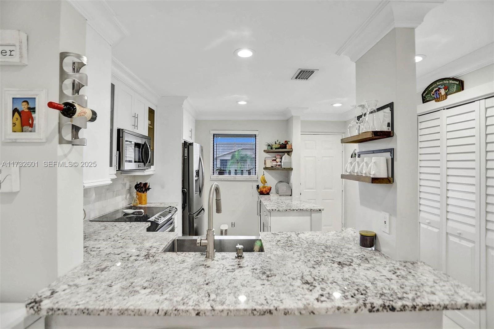 9395 BOCA COVE Circle 1208 — photo 6