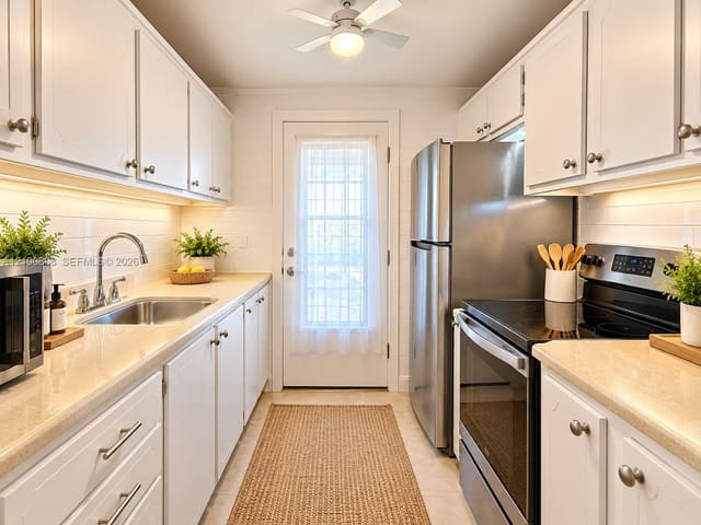 17001 NE 13th Avenue 211, Miami, FL 33162