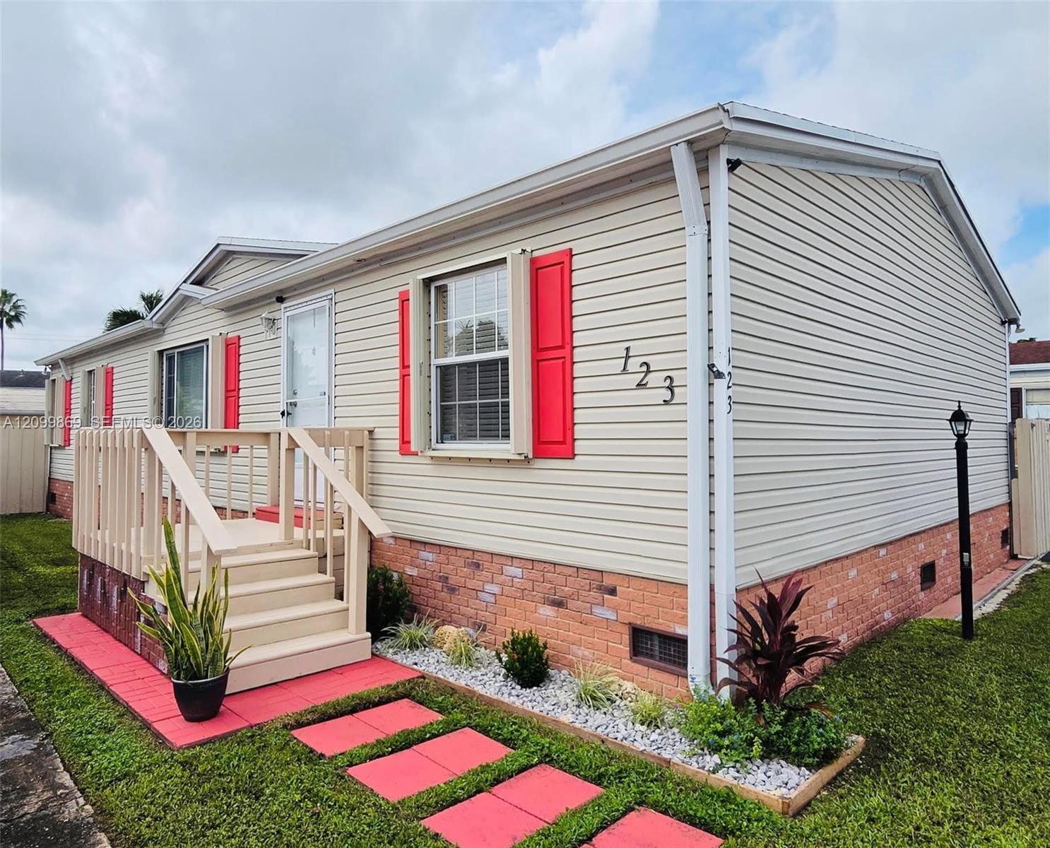 220 NE 12th Avenue 123, Homestead, FL 33030