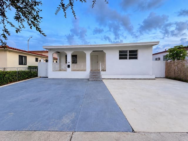 282 E 19th Street, Hialeah, FL 33010