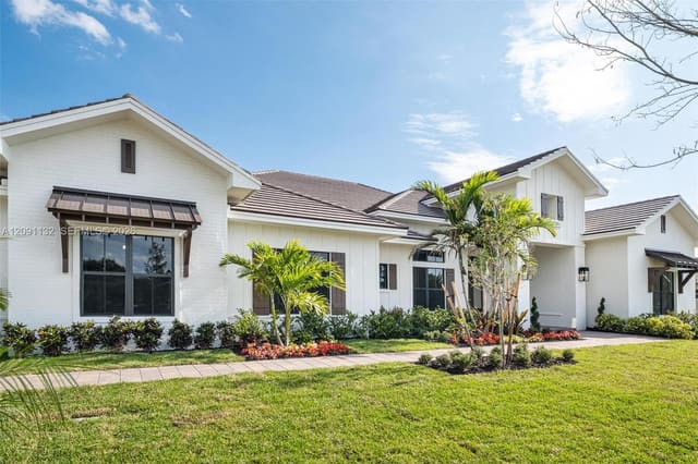 11900 SW 14th Place, Davie, FL 33325