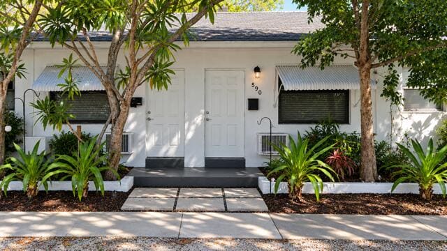 560 NE 15th Avenue, Fort Lauderdale, FL 33301