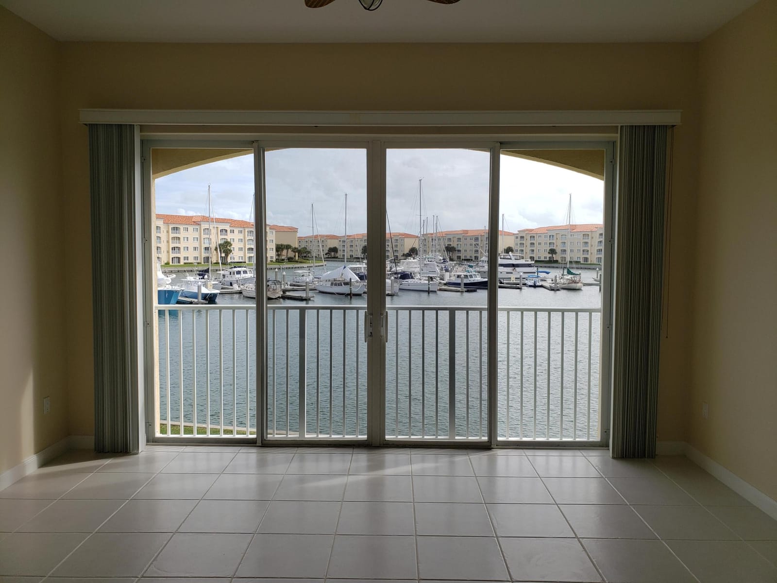 11 HARBOUR ISLE Drive W 201, Fort Pierce, FL 34949 photo 11