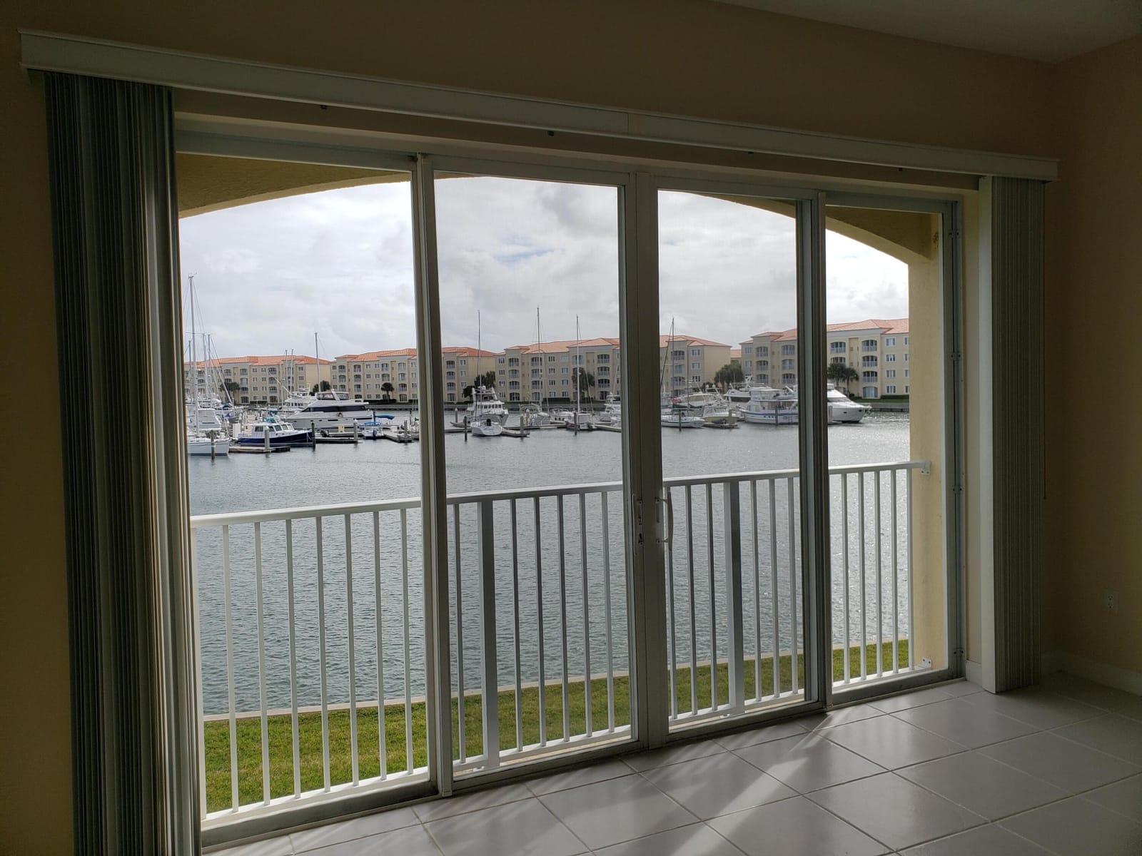 11 HARBOUR ISLE Drive W 201, Fort Pierce, FL 34949 photo 13