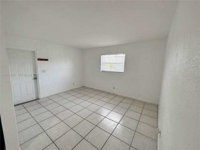 2534 NW 139th Street 3, Opa-Locka, FL 33054