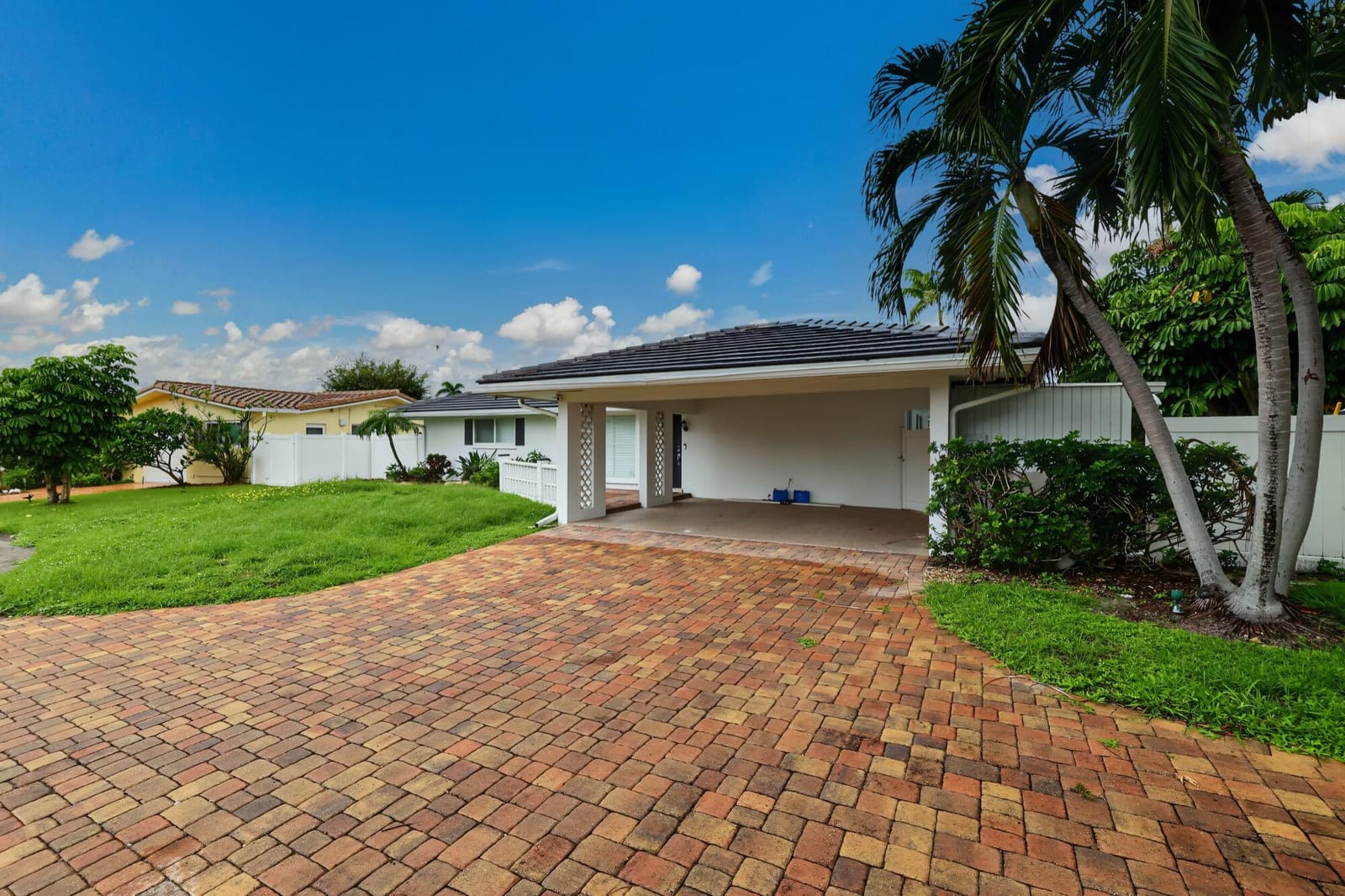 1311 SE 4TH Avenue, Pompano Beach, FL 33060 photo 2