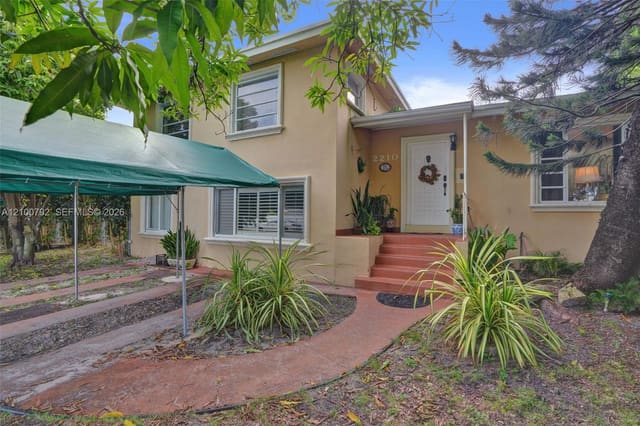 2210 SW 79th Court, Miami, FL 33155