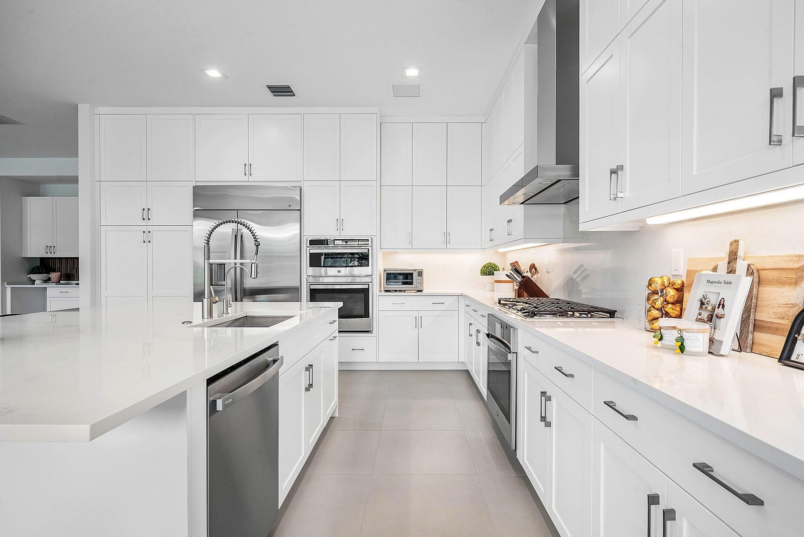 9366 TANGERINE COAST Drive — photo 9