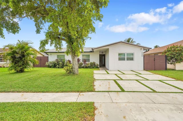 7506 SW 7TH Court, North Lauderdale, FL 33068