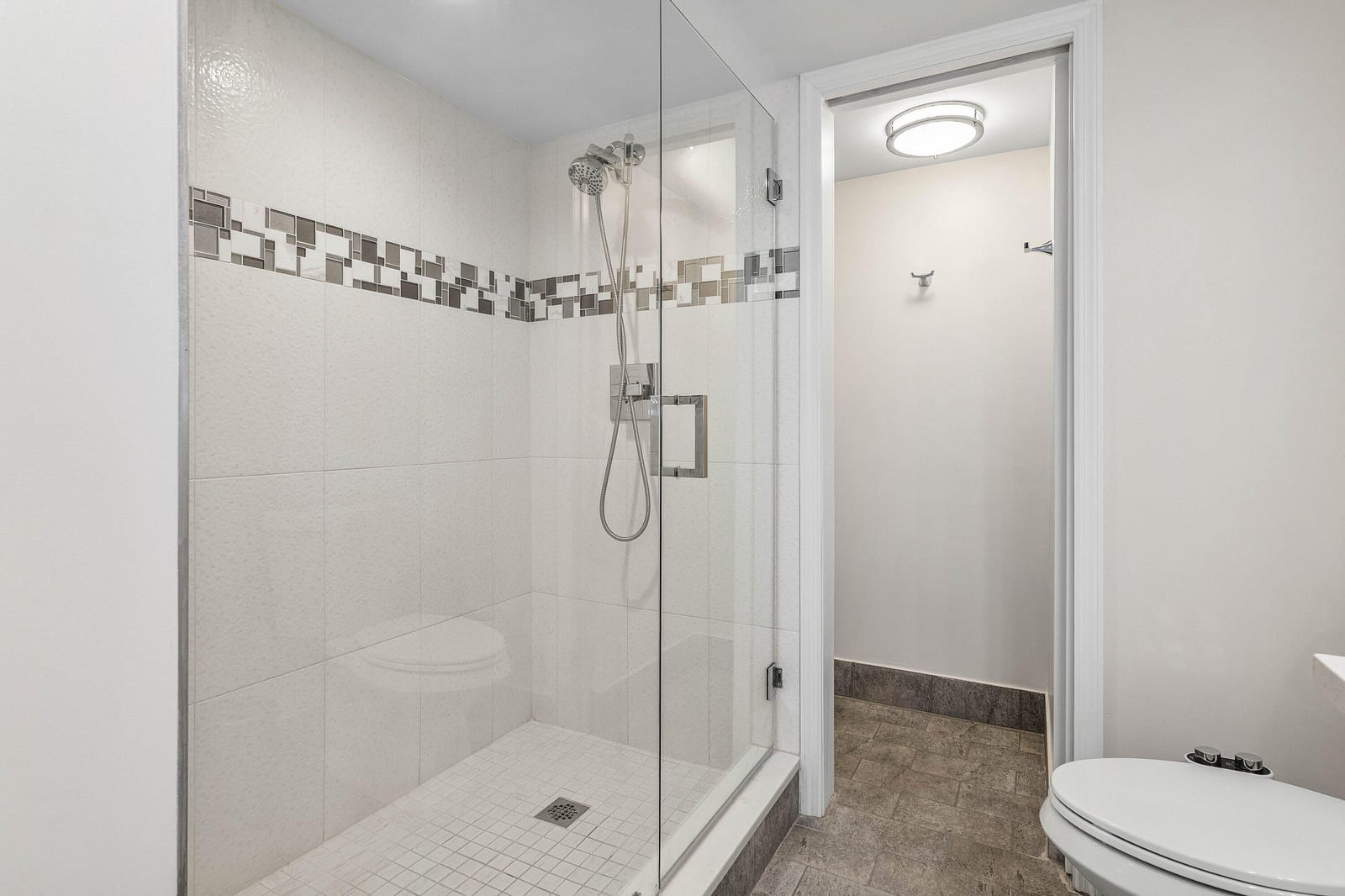 800 JEFFERY Street 201 — photo 10