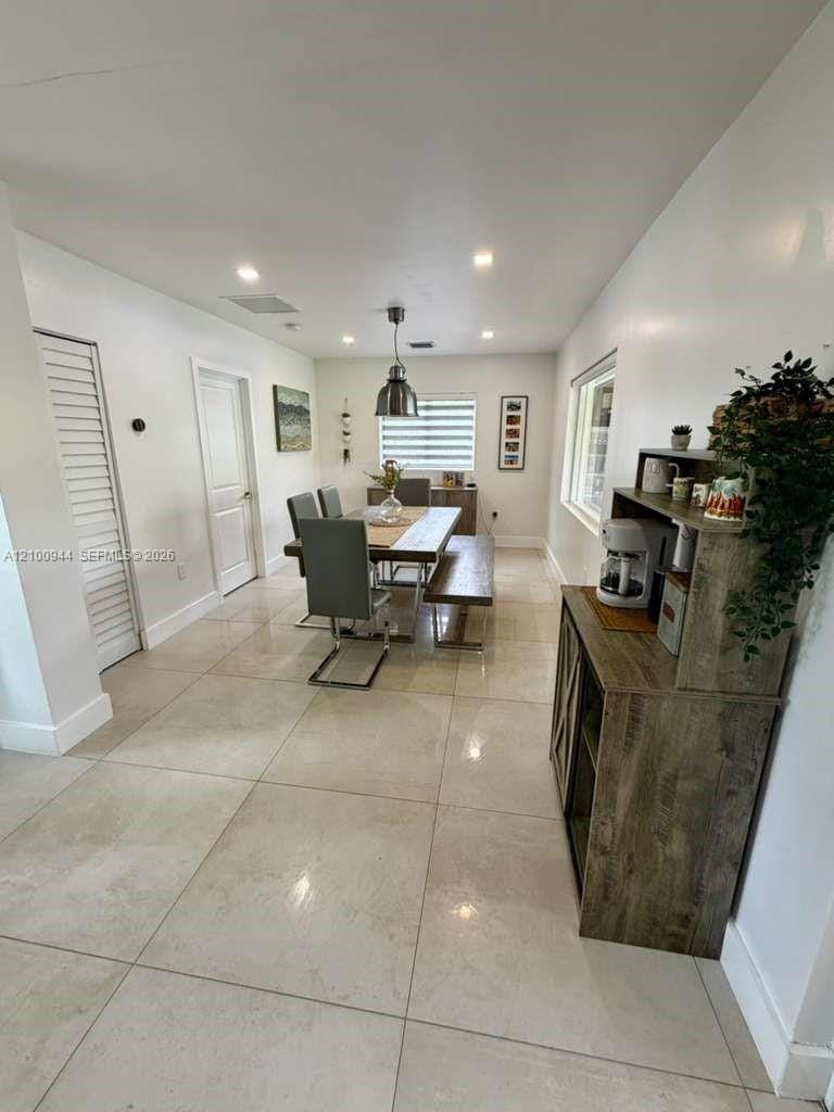 9975 NW 27th Terrace — photo 9