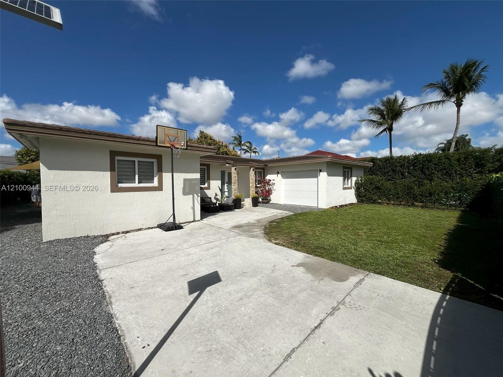 9975 NW 27th Terrace, Doral, FL 33172