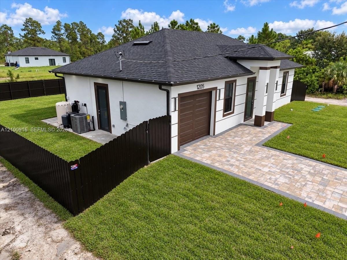 1205 Damen Street E, Lehigh Acres, FL 33974 photo 3
