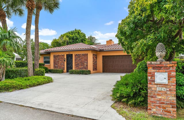 324 Sandal Lane, Palm Beach Shores, FL 33404