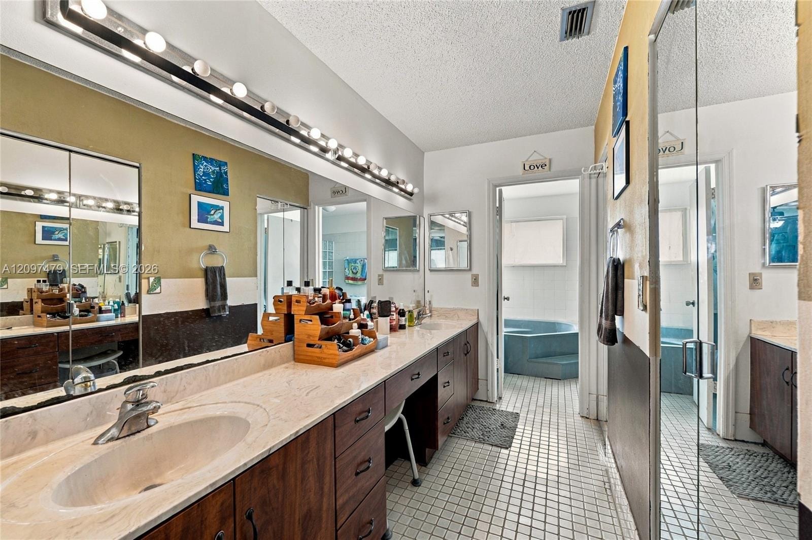 5361 Lancelot Lane — photo 12