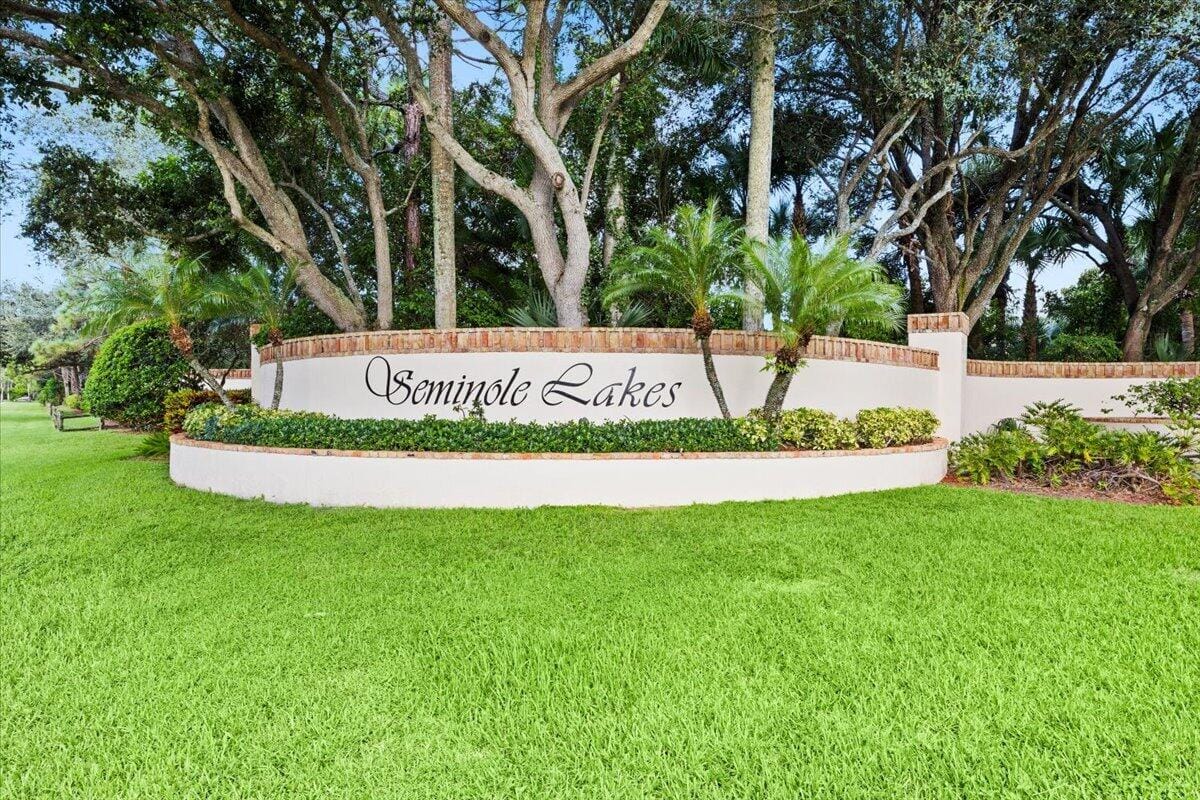 122 Seminole Lakes Drive — photo 2
