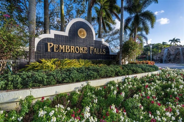 12966 NW 18th Court, Pembroke Pines, FL 33028