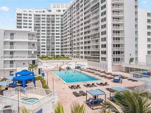 5401 Collins Avenue 612, Miami Beach, FL 33140