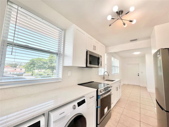 200 NW 17th Court 0, Miami, FL 33125