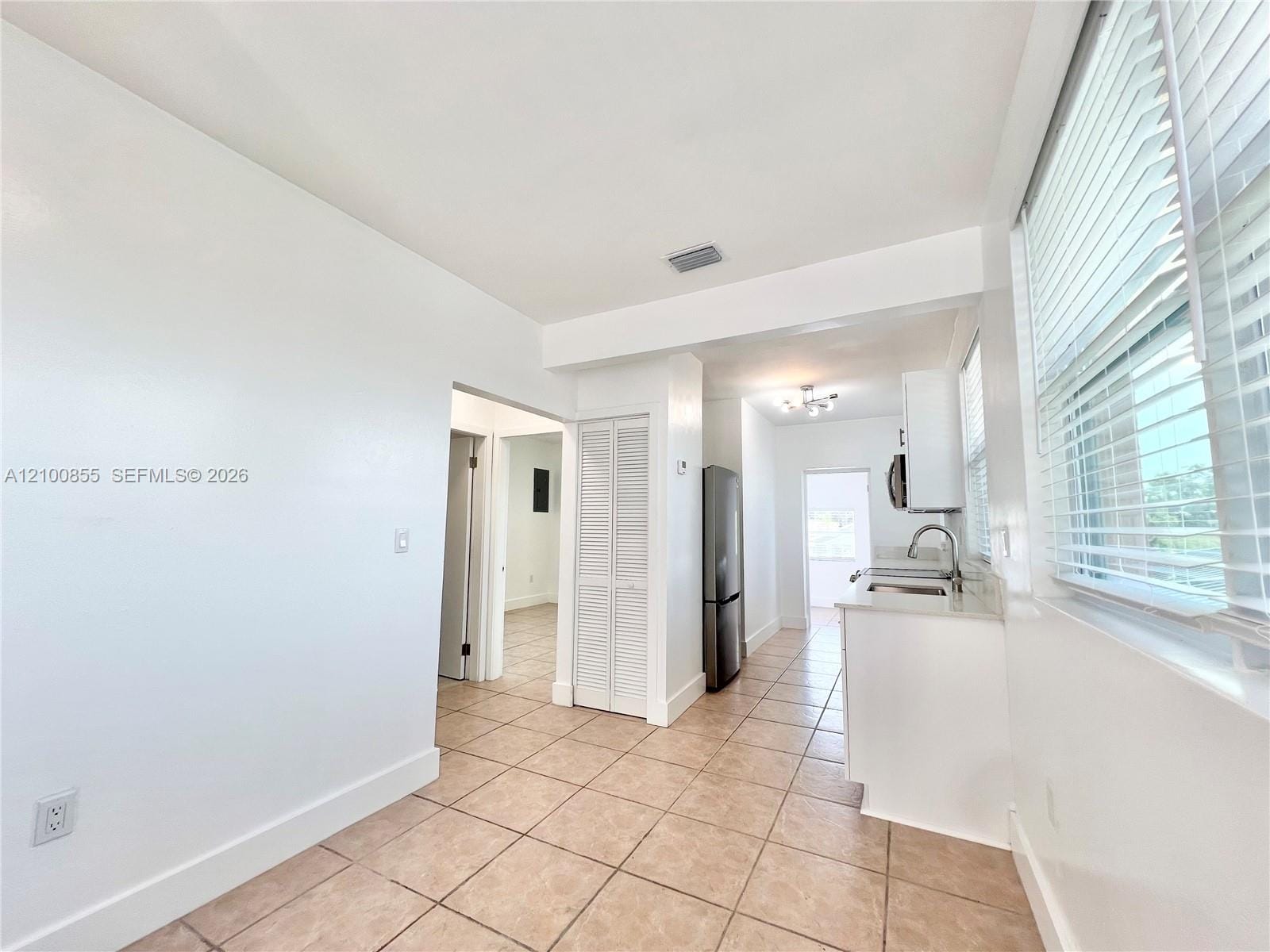 200 NW 17th Court 0 — photo 3