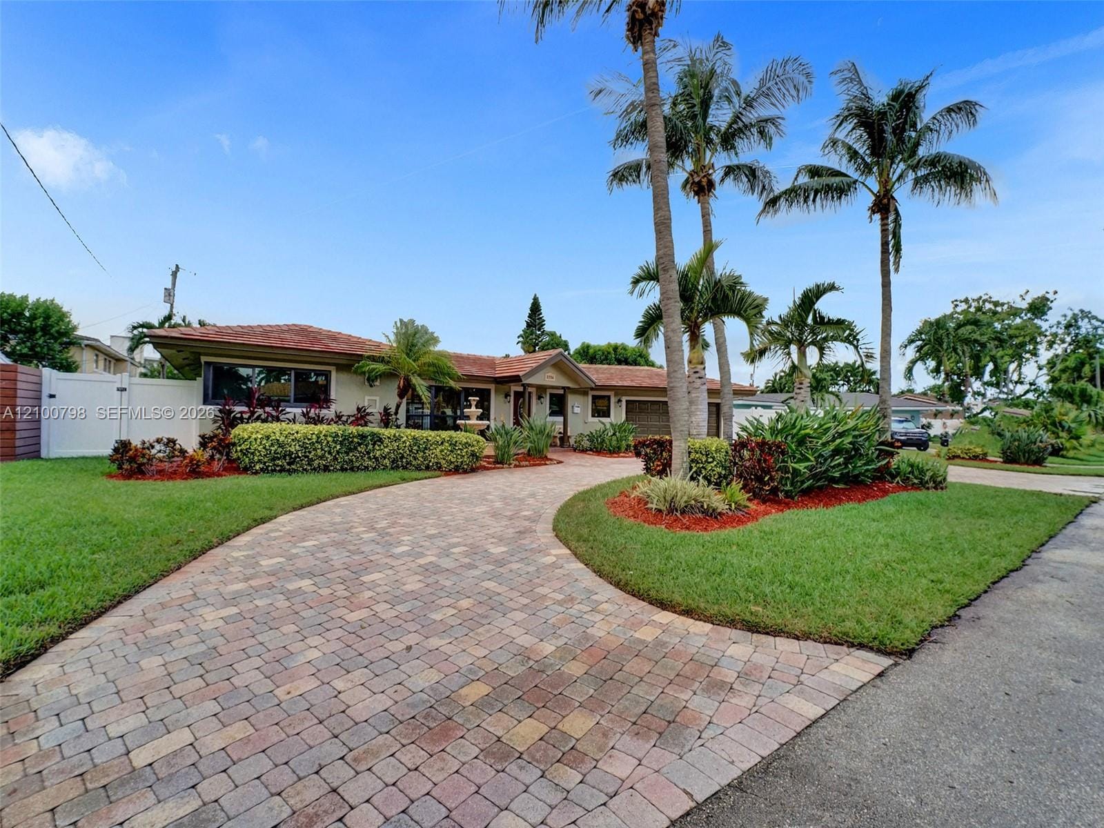 2756 NE 33rd Street, Fort Lauderdale, FL 33306 photo 2