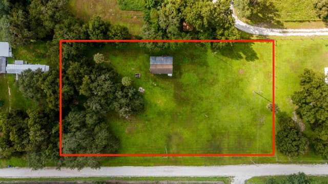 125 TUT N LUE Road, Lorida, FL 33857