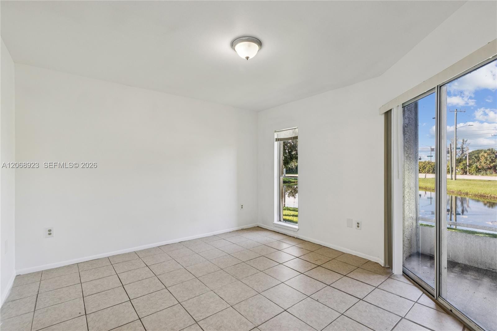 4863 Via Palm Lakes 807 — photo 12