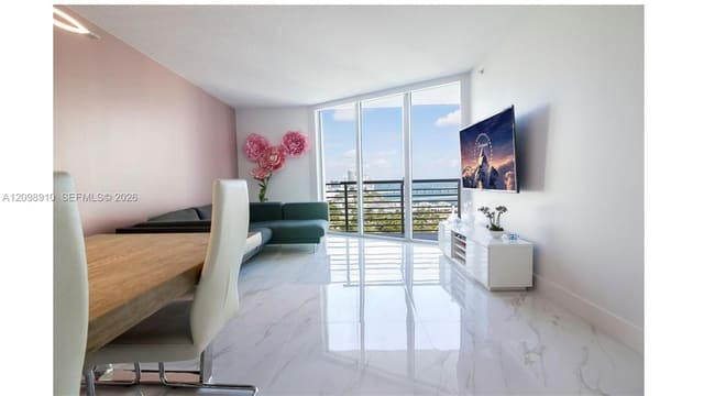 325 S Biscayne Boulevard 2624, Miami, FL 33131