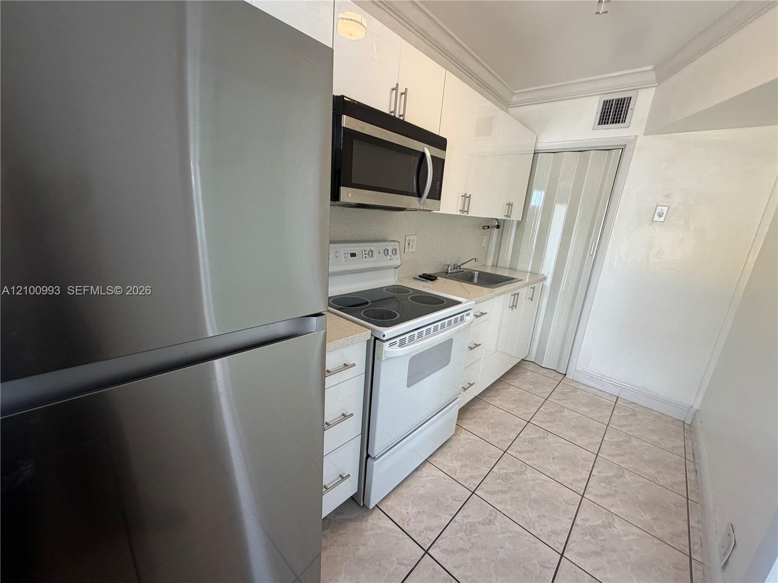 1130 NW 34th Avenue B — photo 4