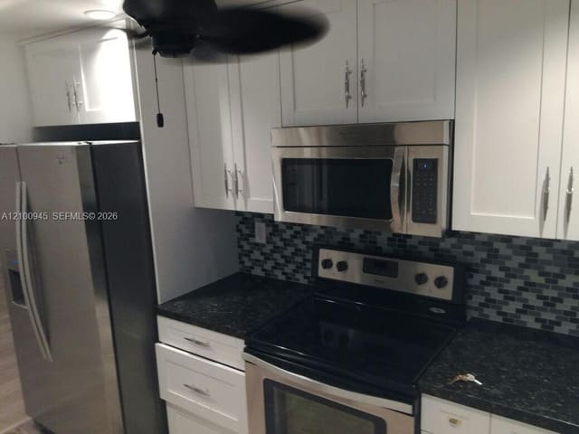 922 NE 199th Street 4H, Miami, FL 33179