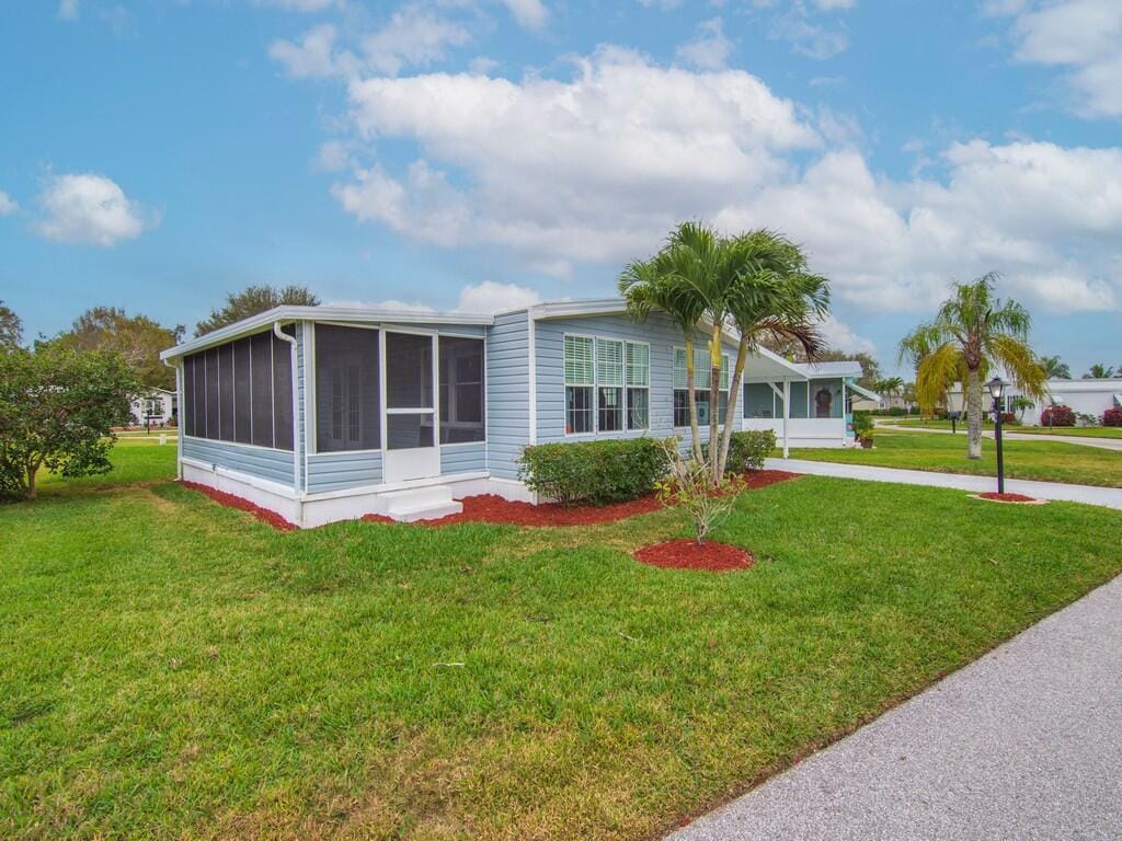 395 NE Jade Circle, Jensen Beach, FL 34957 photo 4
