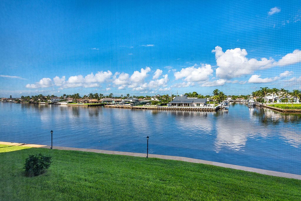 985 SE 19th Avenue 203, Deerfield Beach, FL 33441 photo 25