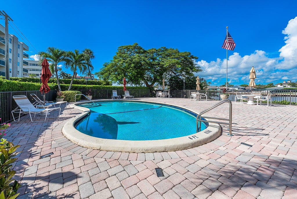 985 SE 19th Avenue 203, Deerfield Beach, FL 33441 photo 29