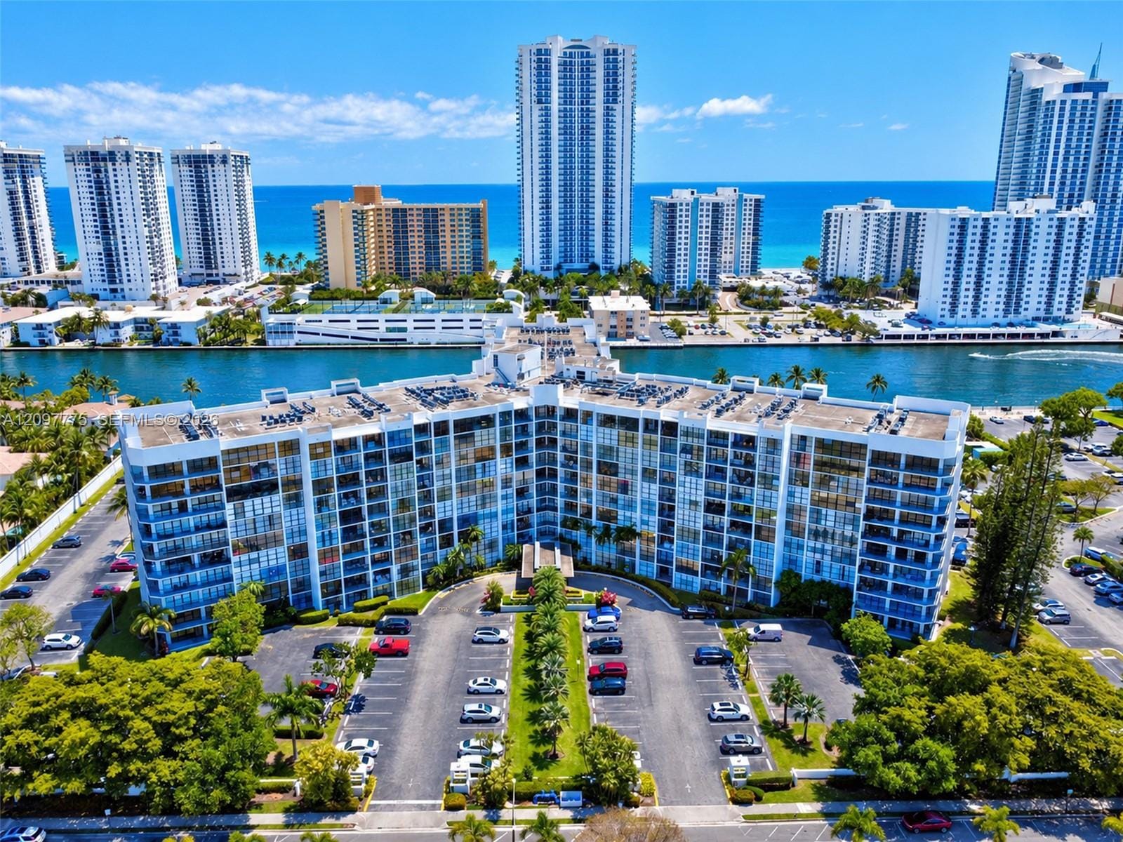 1000 Parkview Drive 610, Hallandale Beach, FL 33009 photo 2