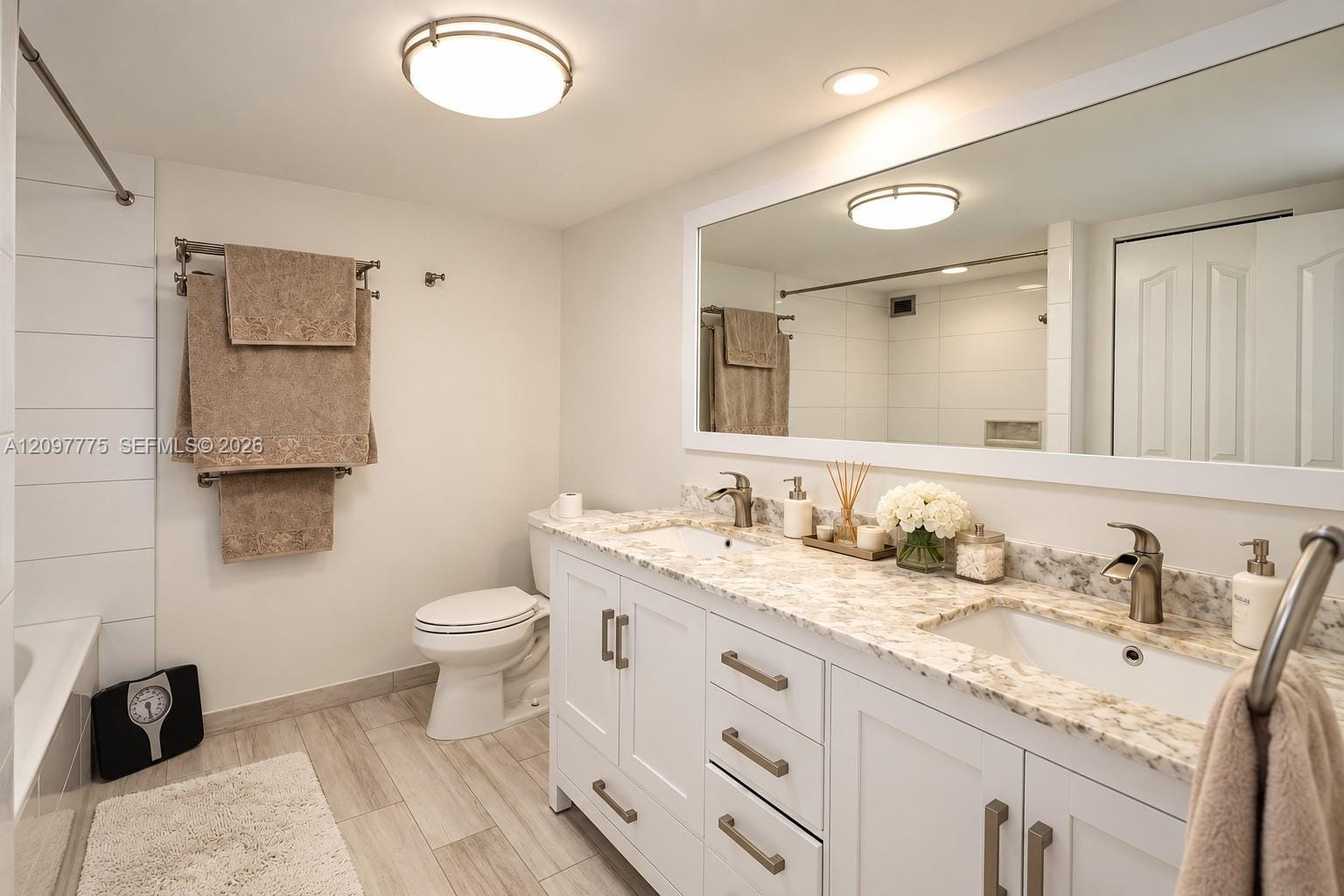 1000 Parkview Drive 610, Hallandale Beach, FL 33009 photo 15