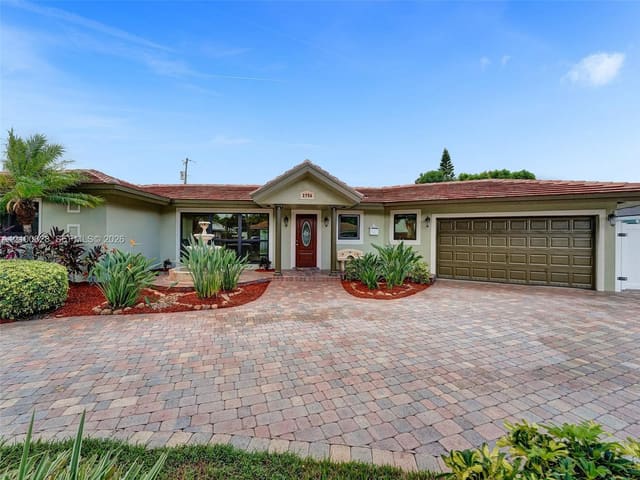 2756 NE 33rd Street, Fort Lauderdale, FL 33306