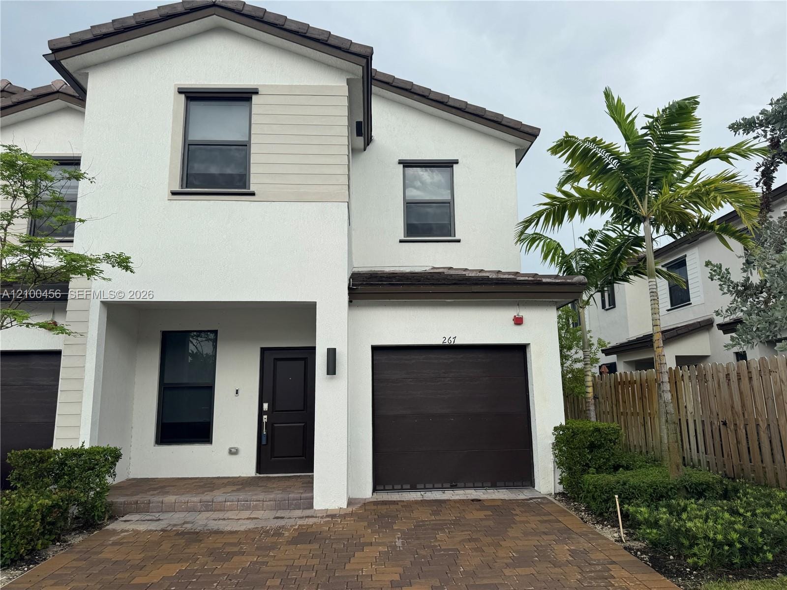 267 SW 159th Place, Pembroke Pines, FL 33027 photo 2