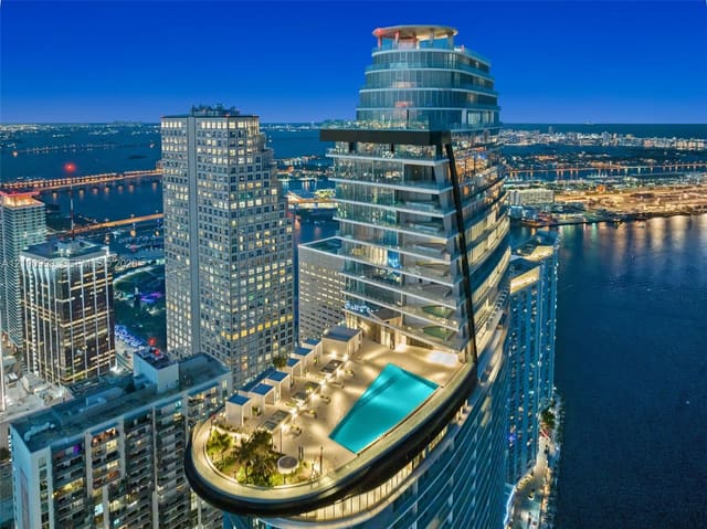 300 Biscayne Boulevard Way 506E, Miami, FL 33131