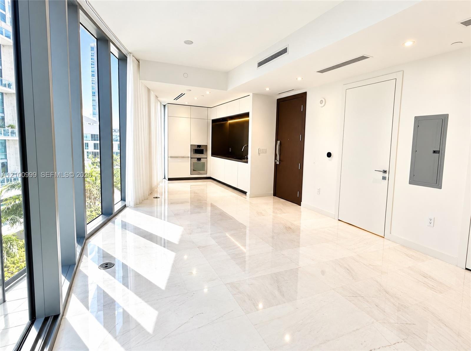 300 Biscayne Boulevard Way 506E — photo 4